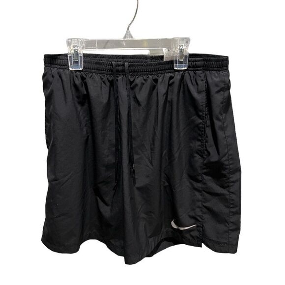 Nike light weight running shorts with front pockets and drawstring waist XL - Picture 1 of 5